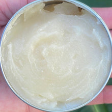  Moisturizing Balm